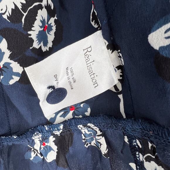 Réalisation Par Cher Pansy Wrap Top Women’s XS Navy Floral Silk Ruffle - Picture 4 of 5